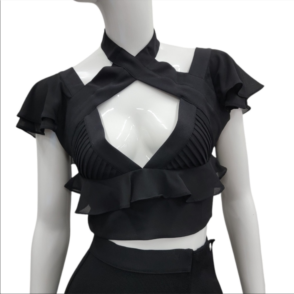 Nasty Gal Cropped Black Flutter Top (XL)